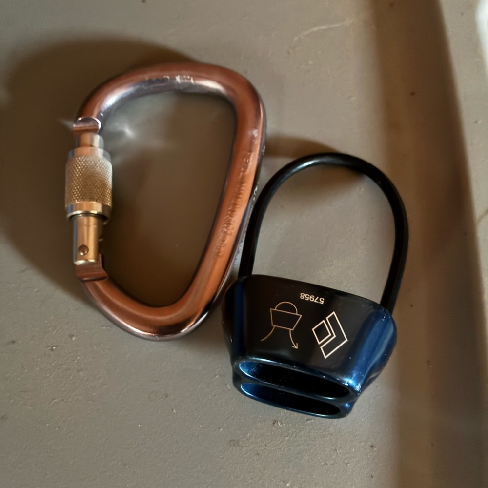 Black Diamond Carabiner and Belay Device Set - Blue and Silver